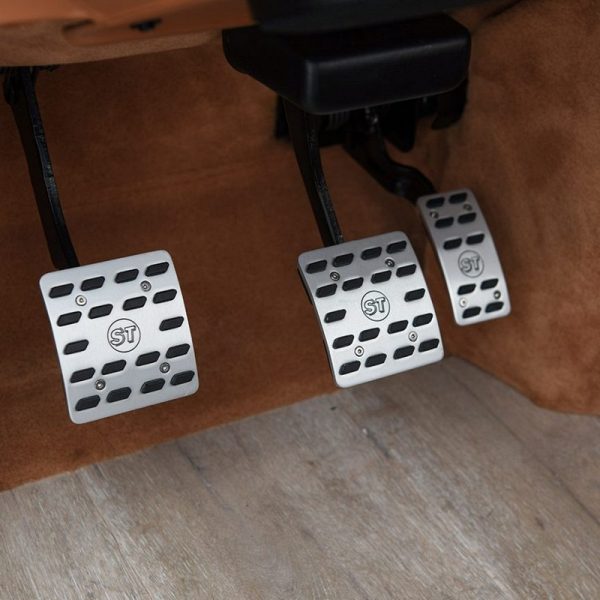 Startech Aluminum Pedal Pads for Land Rover Defender