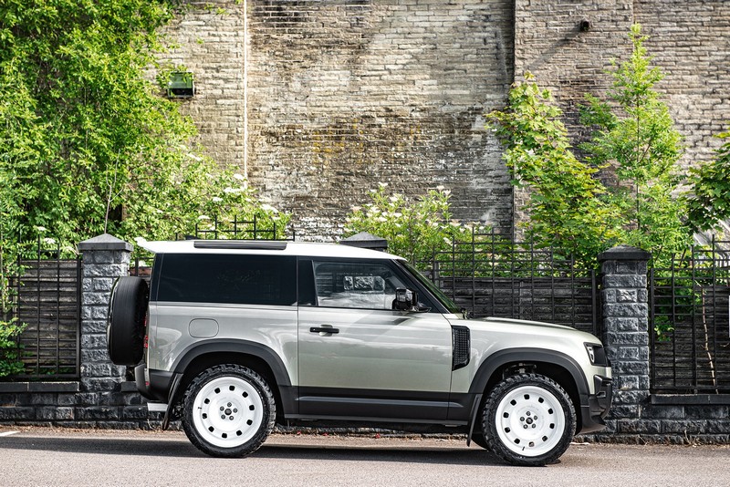 Project Kahn British Heritage RS-Forged - 9x22” Gloss White for 2020+ Defender 90/110/130 - Image 12