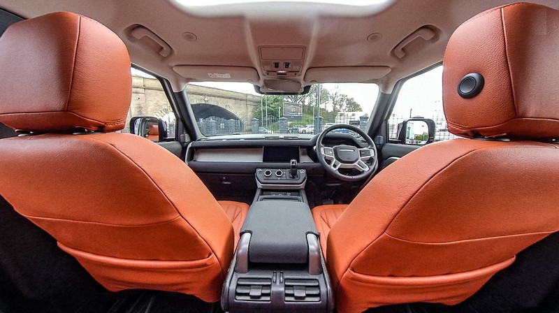 Project Kahn 5 Seats Comfort Leather Interior 360° Tour for 2020+ Defender 110 - Image 4