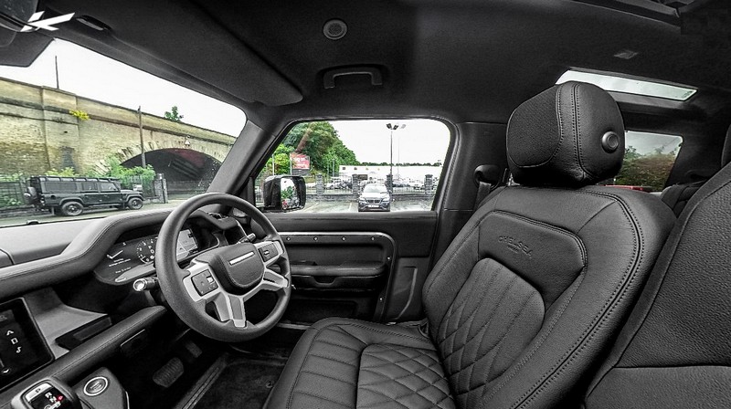 Project Kahn Comfort Leather Interior 360° Tour - Volcanic Black for 2020+ Defender 90 - Image 2