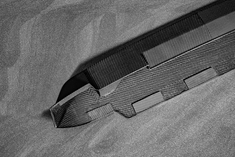 Project Kahn Exposed Carbon Rear Roof Wing for 2020+ Defender 90/110/130 - Image 9