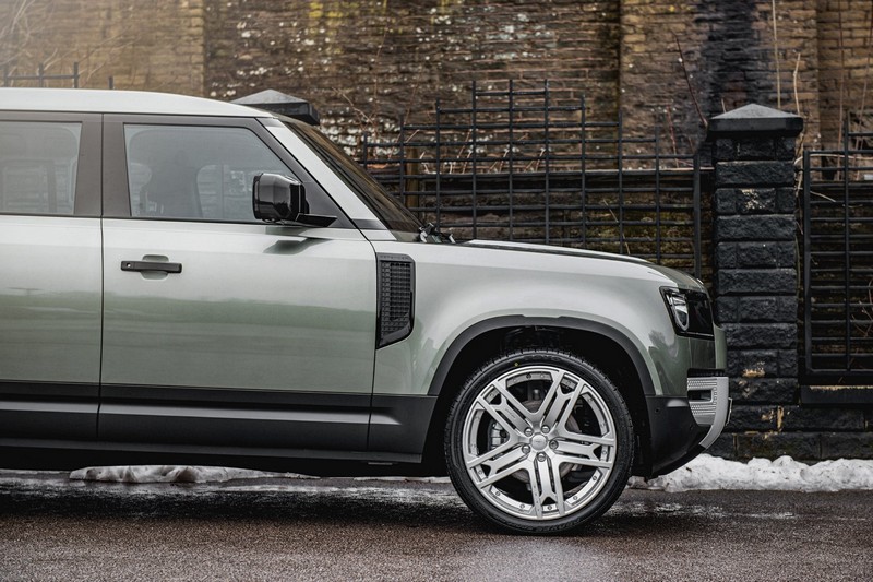 Project Kahn RS600 Light Alloy Wheels - 9.5x23" Dark Shadow for 2020+ Defender 90/110/130 - Image 5