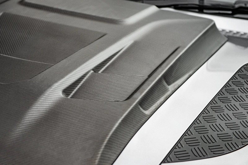 Project Kahn Exposed Carbon Bonnet Vent (Matte) for 2020+ Defender 90/110/130 - Image 5