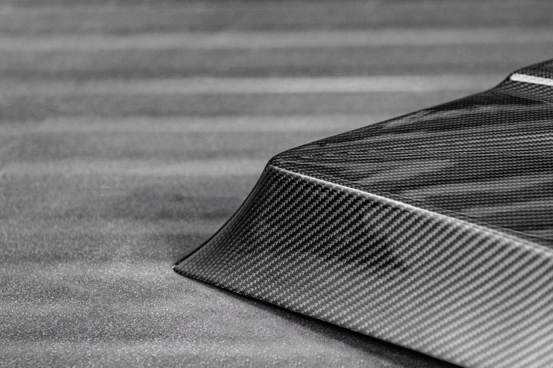 Project Kahn Exposed Carbon Bonnet Vent (Matte) for 2020+ Defender 90/110/130 - Image 13