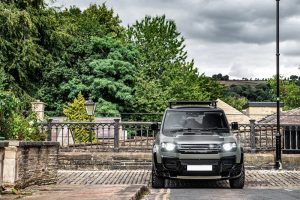 Project Kahn Exposed Carbon Vented Bonnet for 2020+ Defender 90/110/130 - Image 9