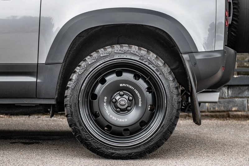 Project Kahn British Heritage RS-Forged - 9x22” Satin Black for 2020+ Defender 90/110/130 - Image 7