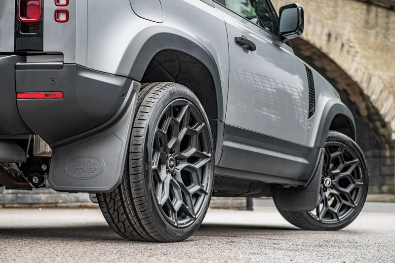 Project Kahn Type 57 RS-Forged - 10x23” Concave Low Offset Matte Black for 2020+ Defender 90/110/130 - Image 7