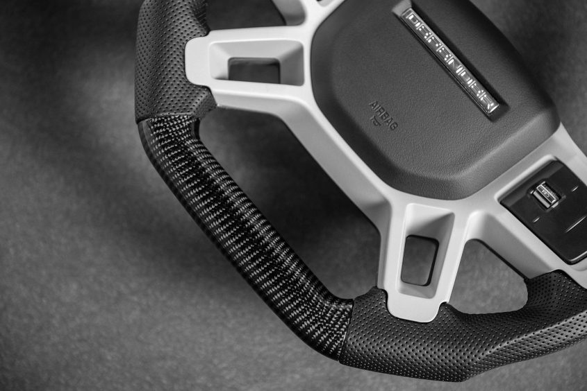 Project Kahn Carbon Steering Wheel for 2020+ Defender 90/110/130 - Image 10