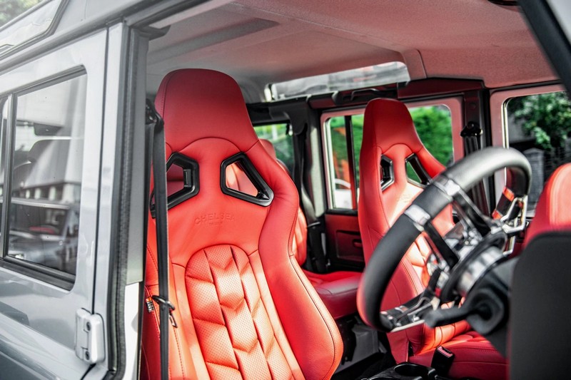 Project Kahn Lightweight Vegan Leather Heritage Sport Seats for Defender 90/110 - Image 3
