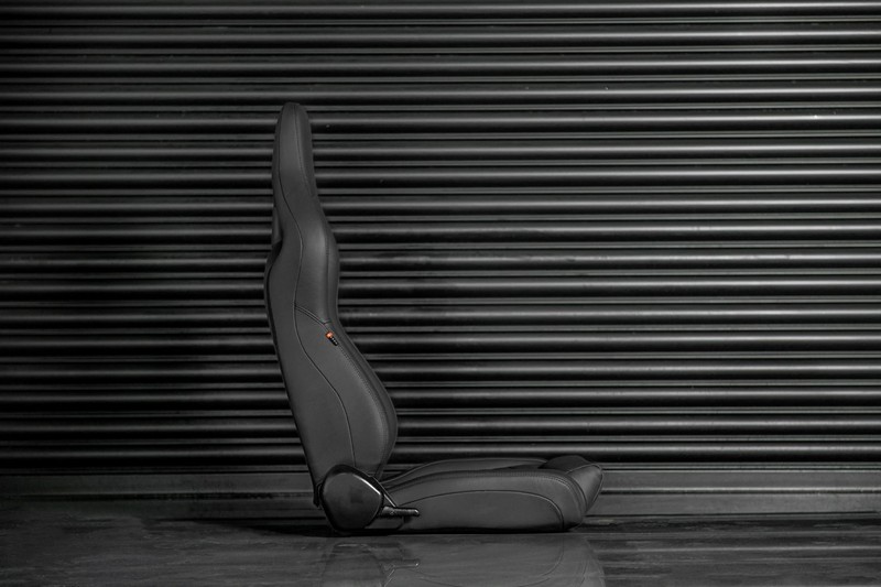 Project Kahn Lightweight Vegan Leather Heritage Sport Seats for Defender 90/110 - Image 3