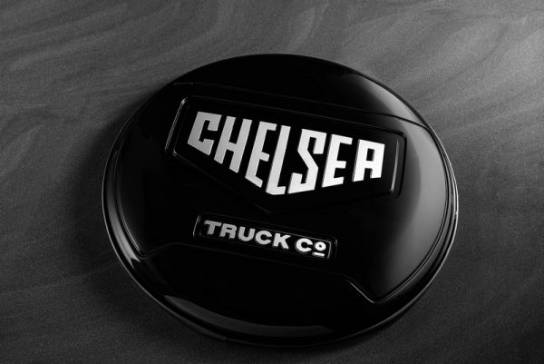 Project Kahn Mirror Lettering for Chelsea Truck Company 'Retro' for 2020+ Defender 110