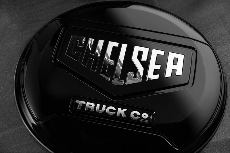 Project Kahn Mirror Lettering for Chelsea Truck Company 'Retro' for 2020+ Defender 110 - Image 3