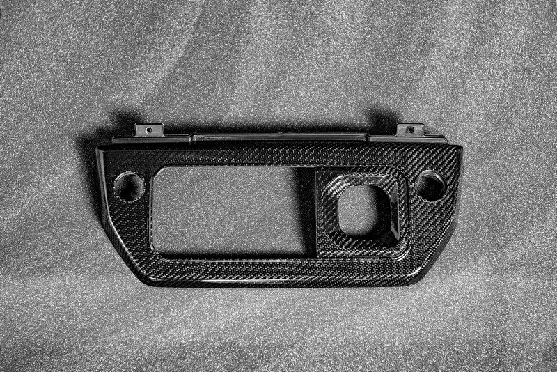 Project Kahn Carbon Interior Trim Kit for 2020+ Defender 90/110/130 - Image 5