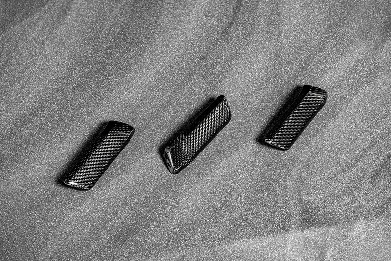 Project Kahn Carbon Interior Trim Kit for 2020+ Defender 90/110/130 - Image 10
