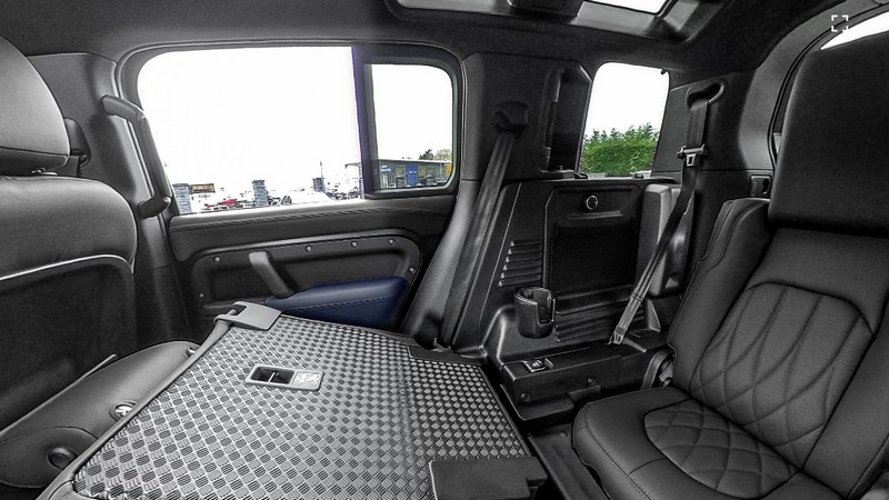 Project Kahn Environment 3: Middle & Lower Interior 360° Tour - Volcanic Blue for 2020+ Defender 110 - Image 4