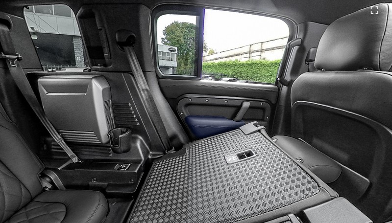 Project Kahn Environment 3: Middle & Lower Interior 360° Tour - Volcanic Blue for 2020+ Defender 110 - Image 3