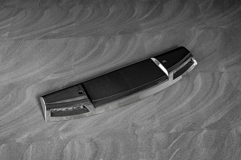Project Kahn Roof Shield with LED Lights - Carbon for 2020+ Defender 90/110/130 - Image 9