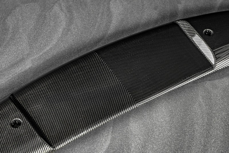Project Kahn Roof Shield with LED Lights - Carbon for 2020+ Defender 90/110/130 - Image 3