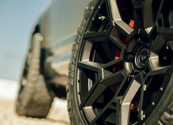 New Urban Automotive X Vossen UV-4 Wheels for Defender 90/110/130 - Image 14