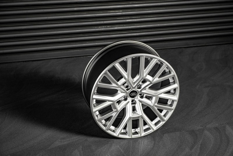 Project Kahn RS 3.0 Alloy Wheels - 9.5x22" Shadow Chrome for 2020+ Defender 90/110/130 - Image 4