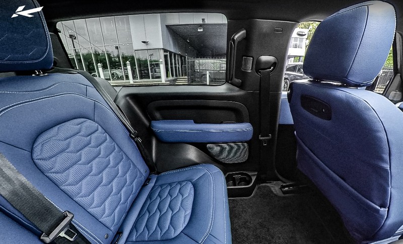 Project Kahn Comfort Leather Interior 360° Tour - Volcanic Blue for 2020+ Defender 90 - Image 3