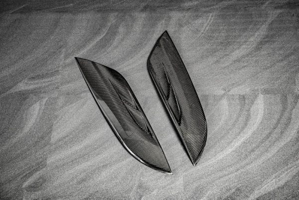 Project Kahn Exposed Carbon Bonnet Vents for 2020+ Defender 90/110/130