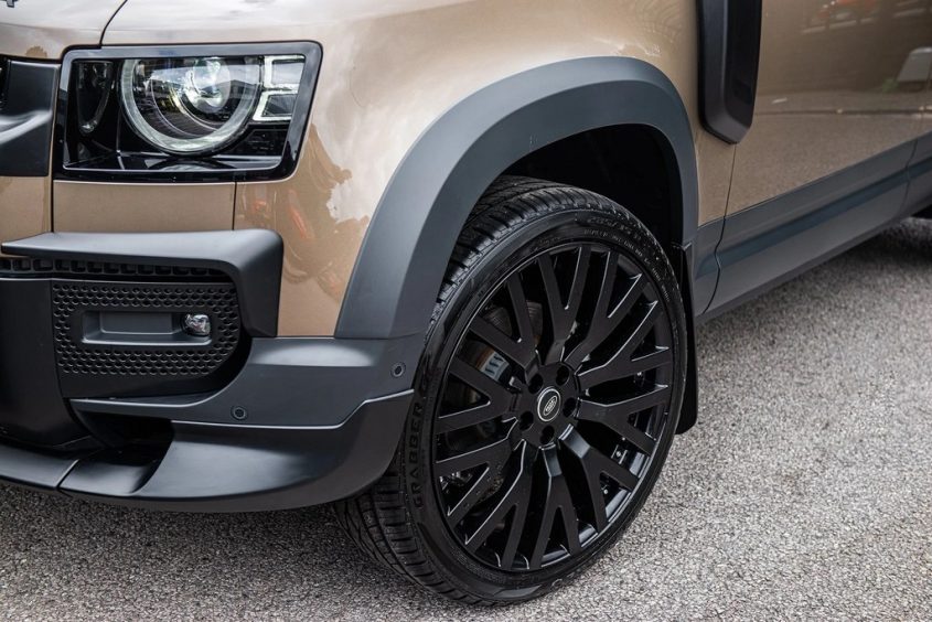 Project Kahn Landmark Body Kit for 2020+ Defender 90 - Image 11