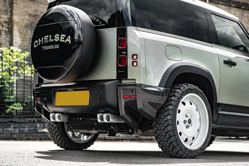Project Kahn Exposed Carbon Rear Bumper Spats for 2020+ Defender 90/110 - Image 13