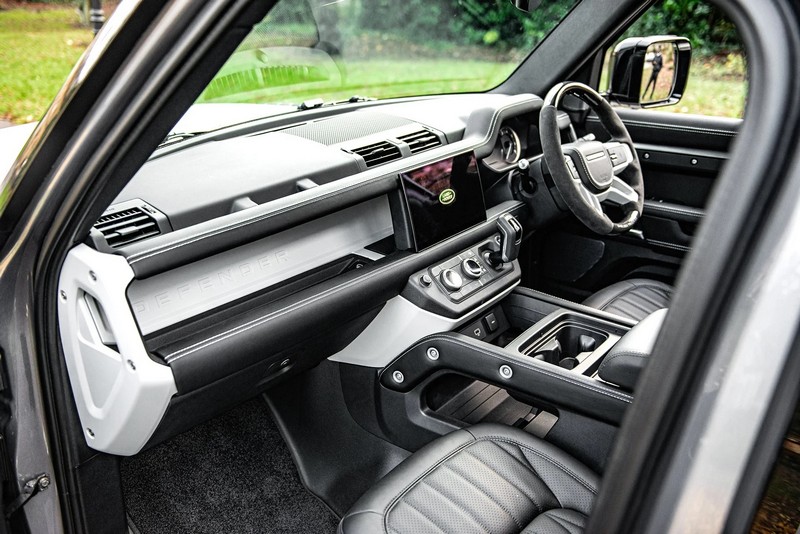 Project Kahn Chelsea Truck Company Full Carbon Steering Wheel for 2020+ Defender 90/110/130 - Image 2