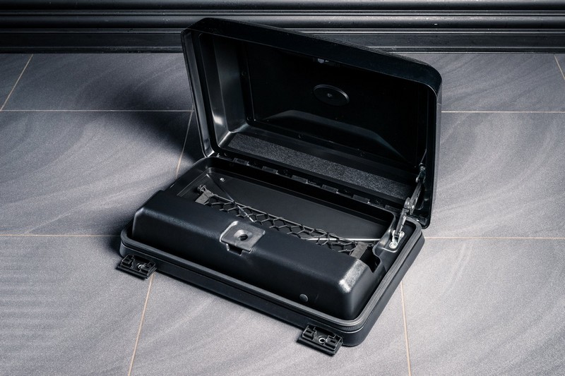 Project Kahn Side-Mounted Storage Box for 2020+ Defender 90/130 - Image 8