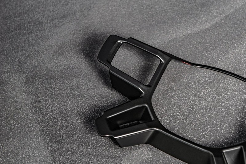 Project Kahn Steering Wheel Fascia Trim for 2020+ Defender 90/110/130 - Image 3