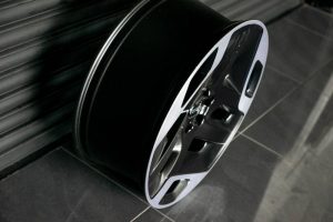Project Kahn Type 33 Forged Alloy Wheels - 10x23" Satin Black / Diamond Cut for 2020+ Defender 90/110/130 - Image 8