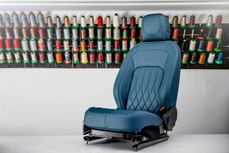 Project Kahn Comfort Leather Interior Volcanic Blue - Designo Design for 2020+ Defender 130 - Image 2