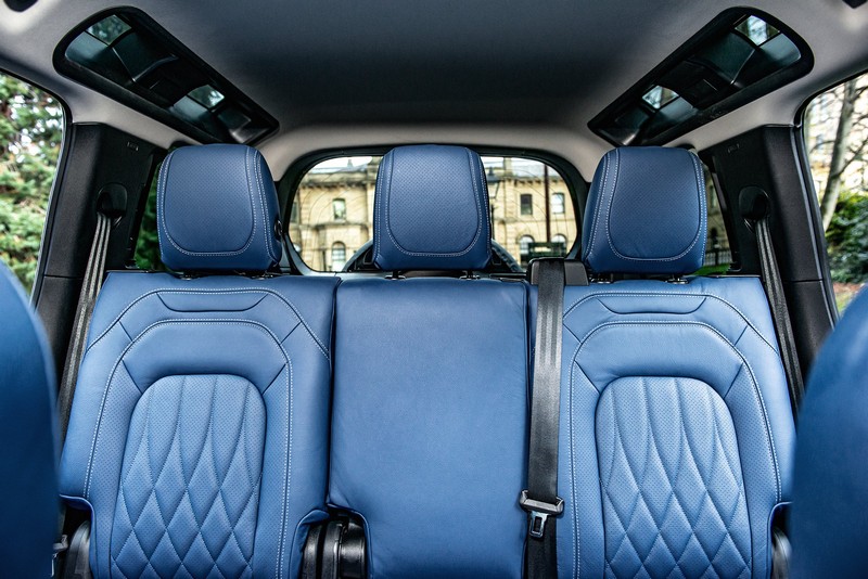 Project Kahn Comfort Leather Interior Volcanic Blue - Designo Design for 2020+ Defender 130 - Image 6