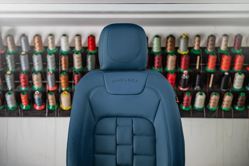 Project Kahn Comfort Leather Interior - Volcanic Blue for 2020+ Defender 90 - Image 3