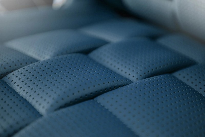 Project Kahn Comfort Leather Interior - Volcanic Blue for 2020+ Defender 90 - Image 5