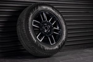 Project Kahn Original Alloy Wheels & Tires for 2020+ Defender 90/110/130 - Image 2