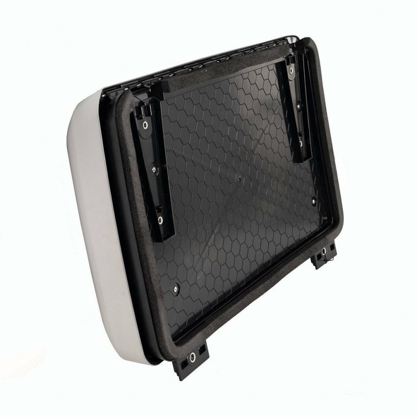 Land Rover Defender Side-Mounted Gear Carrier (Silver) for 2020+ Defender 90/110 - Image 4