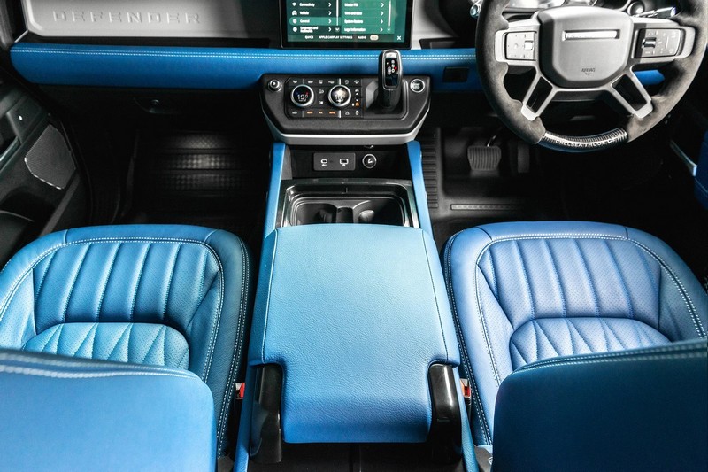 Project Kahn Center Console with Armrest for Land Rover Defender 2020+ Defender 90/110/130 - Image 8