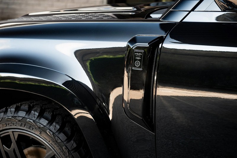 Project Kahn CTC Side Vents with CTC Badges - Gloss Black for 2020+ Defender 90/110/130 - Image 2