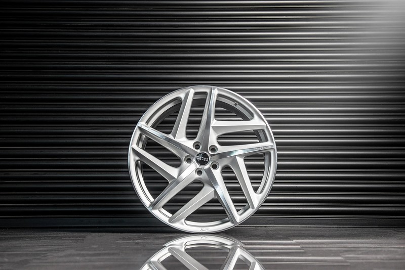Project Kahn Type 52 RS-Forged - 10x23” Silver Diamond Cut for 2020+ Defender 90/110/130 - Image 2