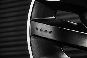 Project Kahn Type 33 Forged Alloy Wheels - 10x23" Satin Black / Diamond Cut for for 2020+ Defender 90/110/130 - Image 7