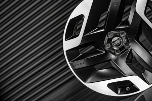 Project Kahn Type 33 Forged Alloy Wheels - 10x23" Satin Black / Diamond Cut for for 2020+ Defender 90/110/130 - Image 10