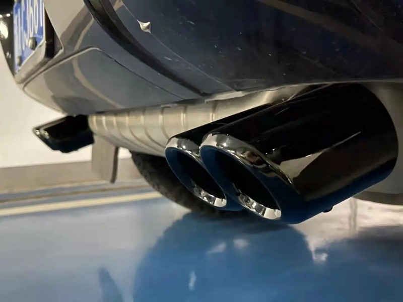 Land Rover Defender Exhaust Muffler Pipe (Gloss Black) for 2020+ Defender 90/110 - Image 3