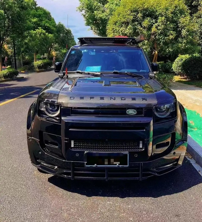 Land Rover Defender Gloss Black Front Lip Kit for 2020+ Defender 90/110 - Image 2
