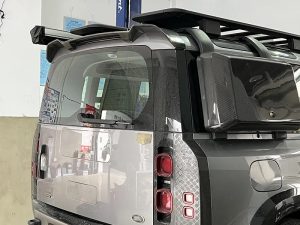 Land Rover Defender Spare Tire Delete Plate (Silver) for 2020+ Defender 90/110 - Image 2