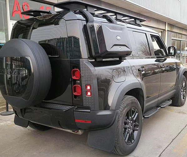 Land Rover Defender Scratch Strip Kit (Matte black) for 2020+ Defender 110 - Image 3