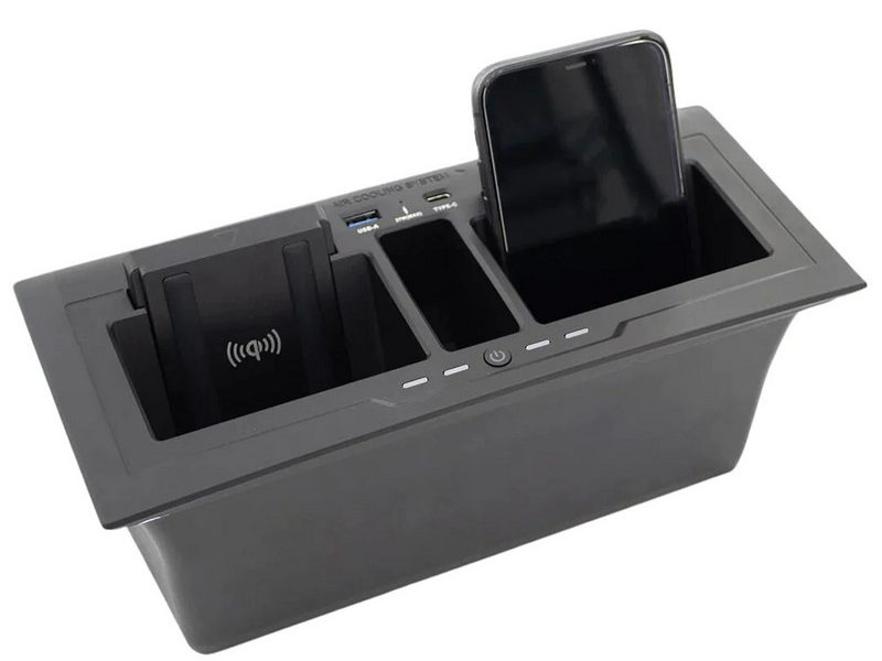 Land Rover Defender Wireless Dual Charging Station for 2020+ Defender 90/110