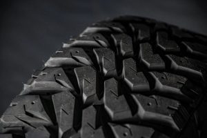 Project Kahn Rostyle Inspired RS-Forged Alloy Wheels and Tires for Defender 110 - Image 3