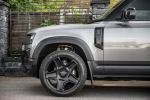 Project Kahn CTC Side Vents with CTC Badges - Matte Black for 2020+ Defender 90/110/130 - Image 16